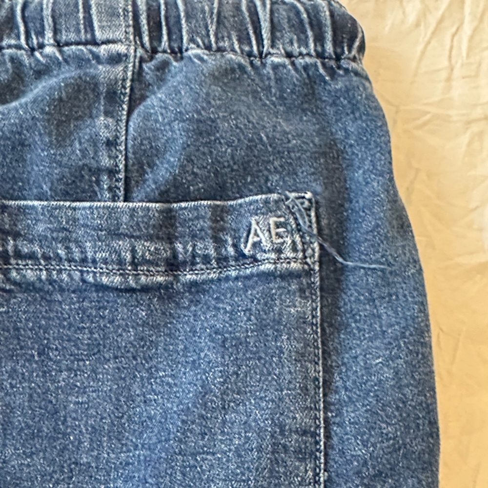 American Eagle Denim Ruffle Hem Women's Shorts - Picture 4 of 4